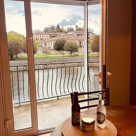 Maison Sur Les Bords De Cere, Laroquebrou, Balcon Terrasse 3