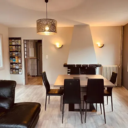 Maison Sur Les Bords De Cere, Laroquebrou, Balcon Terrasse 3 Laroquebrou